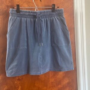 Andrew Marc skirt. Small. Ink blue